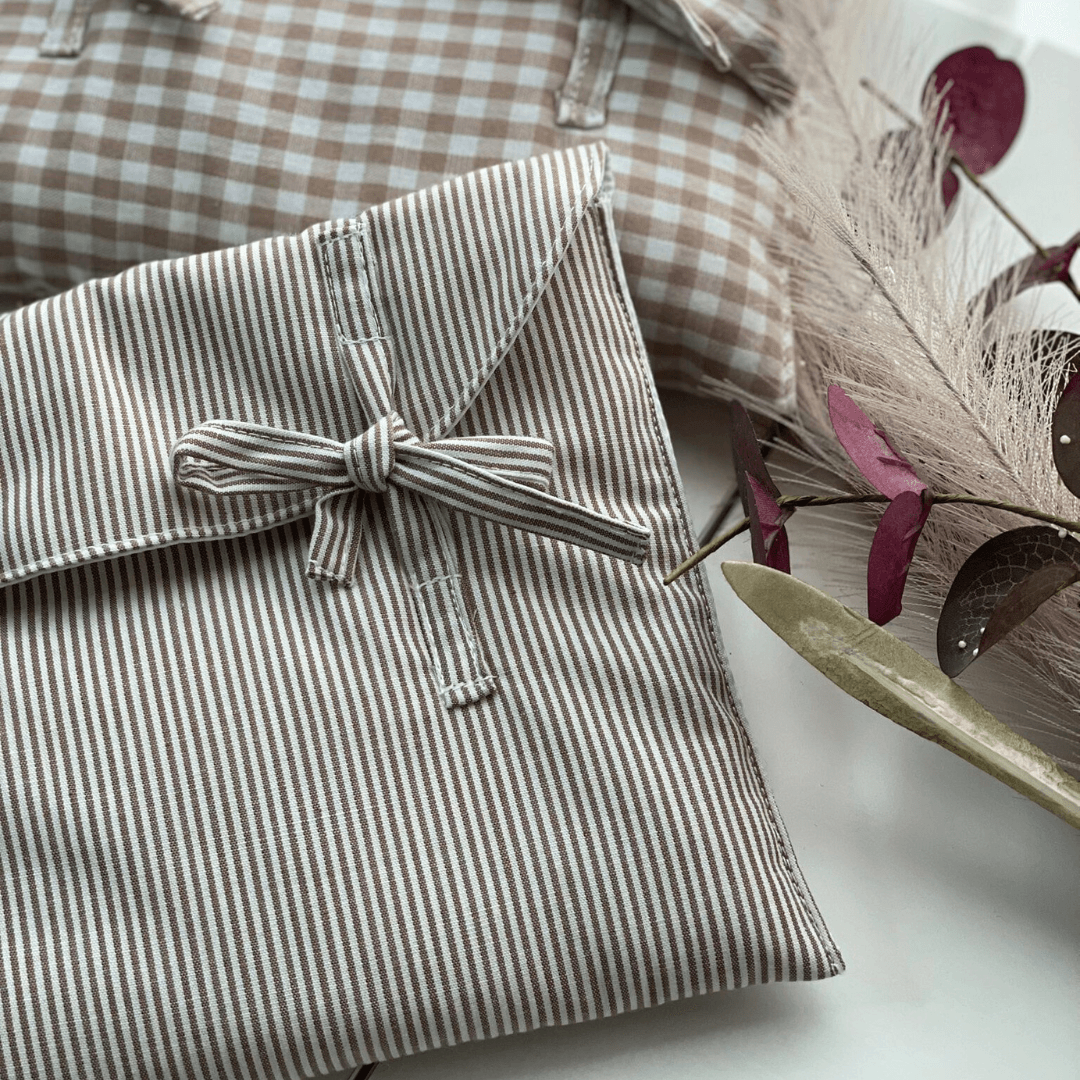 Funda de libro lazos rayas