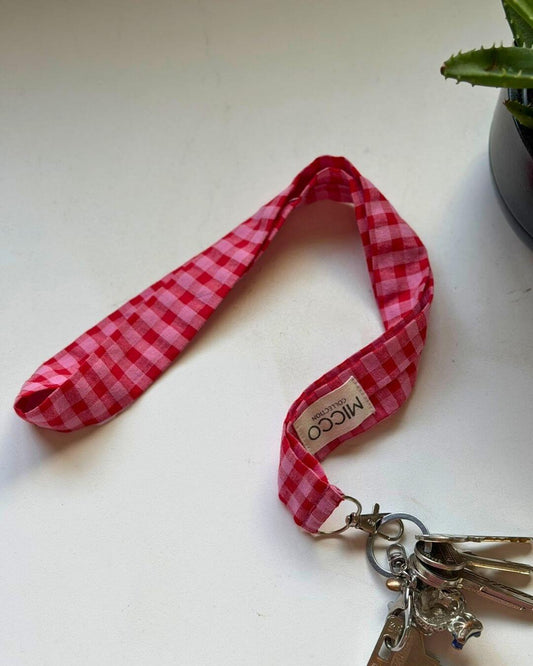Cuelga llaves vichy chicle personalizado