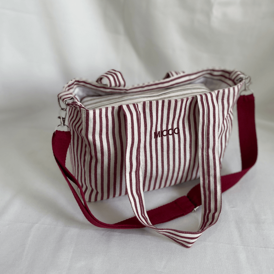 Bolso con diseño funcional, tres bolsillos en el interior