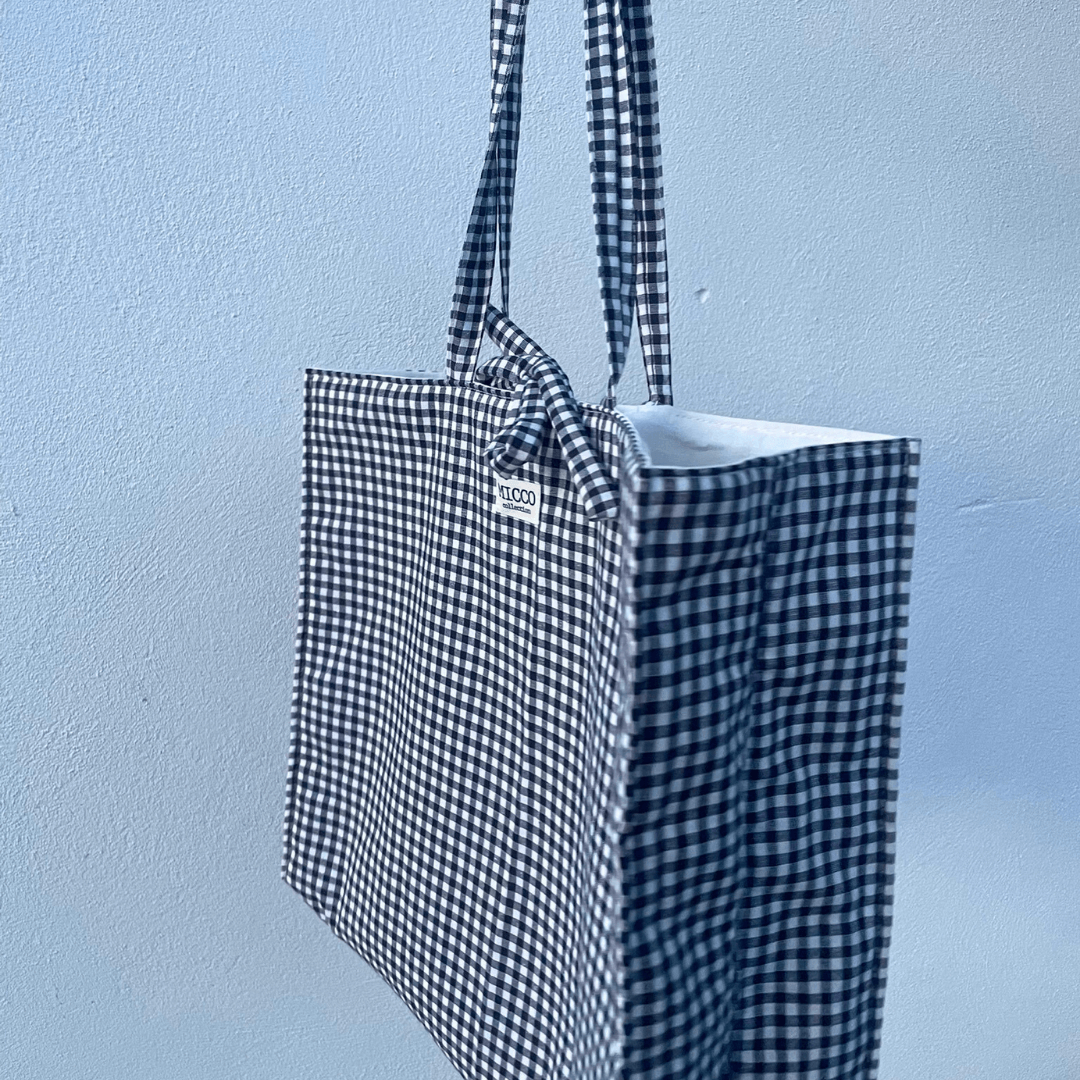 Bolso grande de tela vichy azul marino