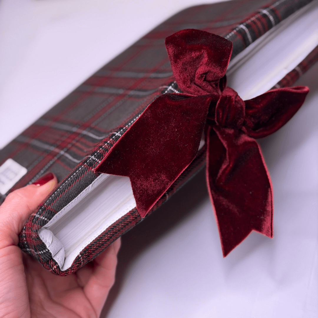 Funda de libro estampado tartán