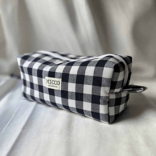 Neceser estuche de tela de cuadros. Organizador de maquillaje y accesorios.